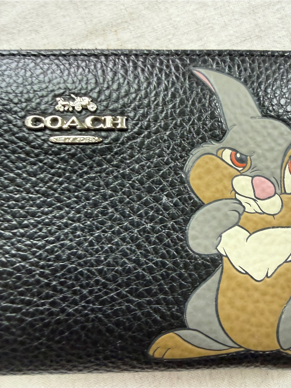 🔥🐰RARE Disney X Coach Medium Black Leather Zip Around Wallet w/ Thumper f/ Bambi - Picture 4 of 16